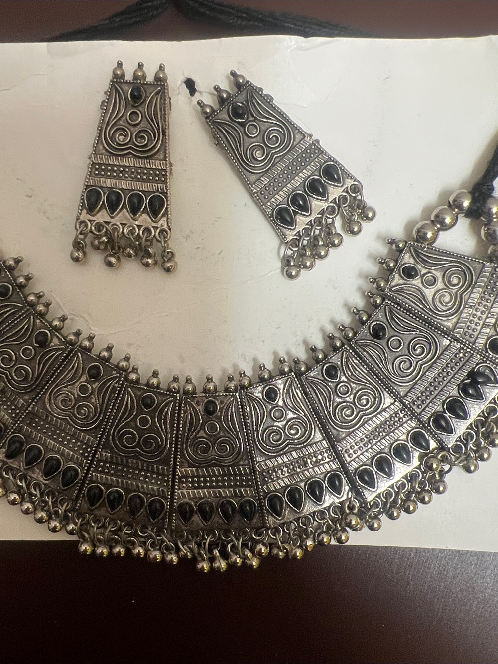Oxidized Silver-Tone Statement Choker Necklace with Matching Earrings - Picture 6 of 7